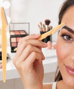Maquinilla de afeitar de cejas para mujer, juego de herramientas de corte de cejas de precisión, recortadora de cejas con cubierta protectora para uso diario, color amarillo
