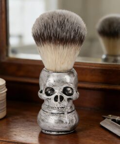 Brocha de afeitar plateada con diseño de calavera para hombre, de nailon, con mango de esqueleto, para espuma gruesa y aseo de barba